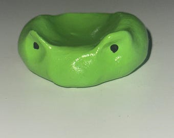 Frog shaped polymer clay worry stone