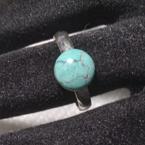 ネイティブSWターコイズ8MM宝石、シルバーメッキ調節可能バンド。USサイズ6.5から9まで調節可能。