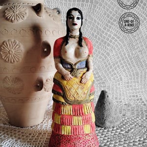 Minoan Lady Worshipper Figurine: Inspired by Minoan culture.