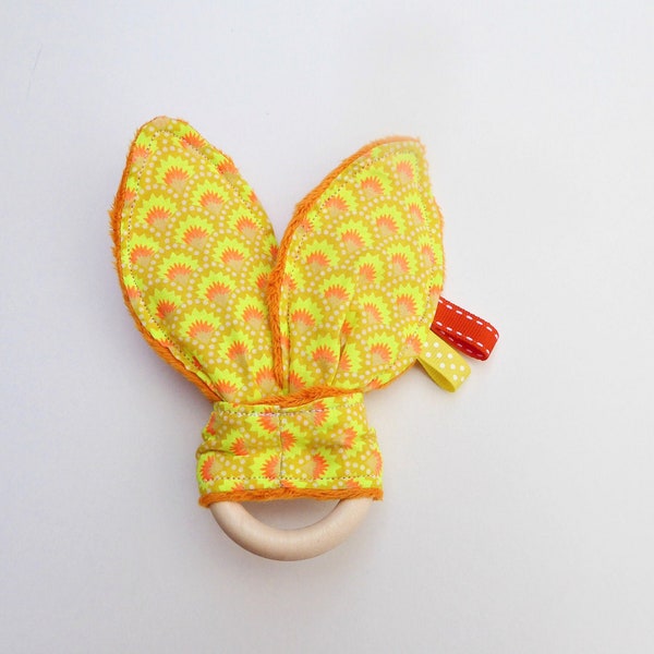 Tooth ring, Montessori bunny ears rattle, rustling paper, cotton fabric oeko tex small pan and minky orange, yellow, orange