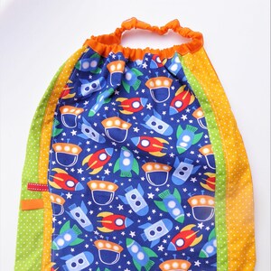 Elasticated canteen towel, elasticated napkin, maternal towel, back to school, rockets and astronauts.