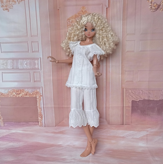 Smart doll White Muslin Pajamas Nightgown nightdress for dolls type Smart doll and similar in size