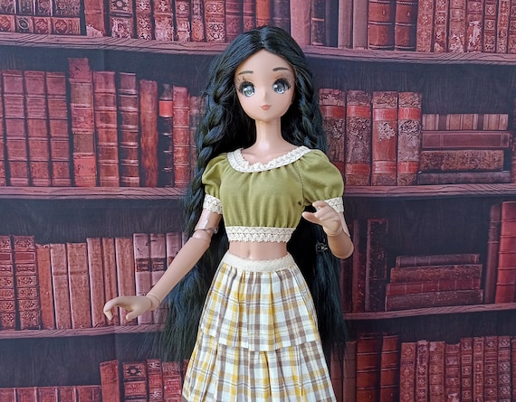 Smart doll top of Khaky cotton jersey shirt for dolls type Smart doll and similar in size