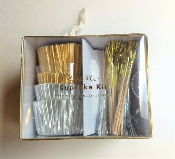 Meri Meri Gold and Silver Cupcake Kit Il_570xn