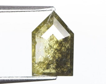 Stunning 2.10 Carat Fancy Green Diamond - Ideal for Her Jewelry Collection