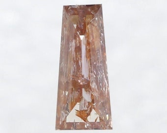 Elegante diamant cadeau: 0,70 kt. Losse fancy paarsroze taper geslepen diamant voor het maken van ringen