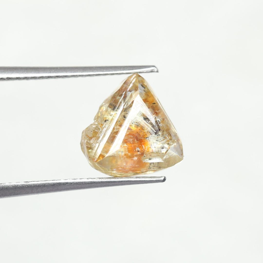 4.339 Ct. Natural Loose Reddish Rough Macle Diamond for Special Diamond ...