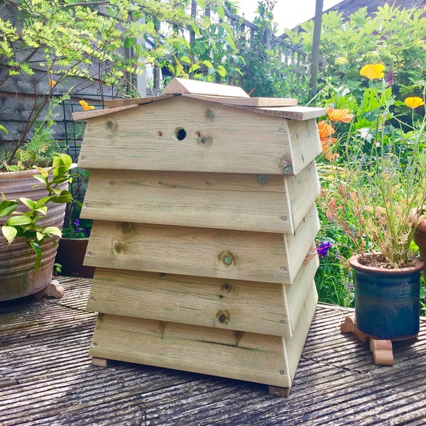 Cute Beehive Style Garden Storage Compost Bin | Ornamental Composter | Outdoor Storage Unit