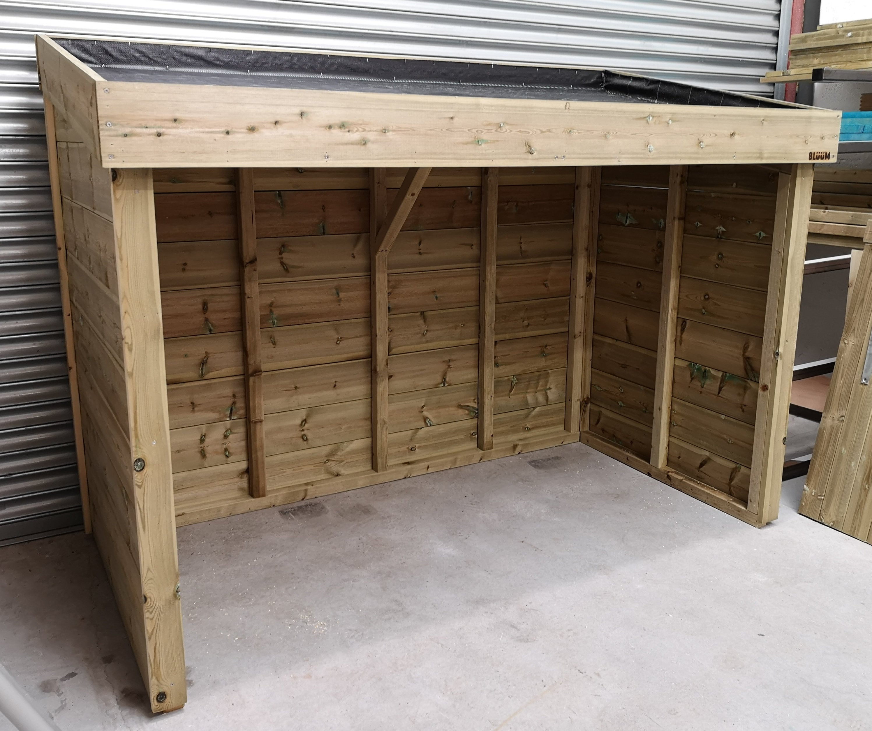 Large top bike sheds