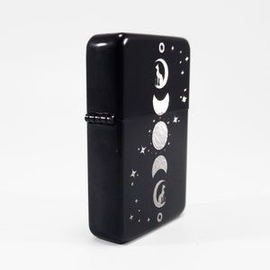 Petrol Lighter - Designed  Styled  Flip Top Petrol Lighter - Brand New - Star Cats