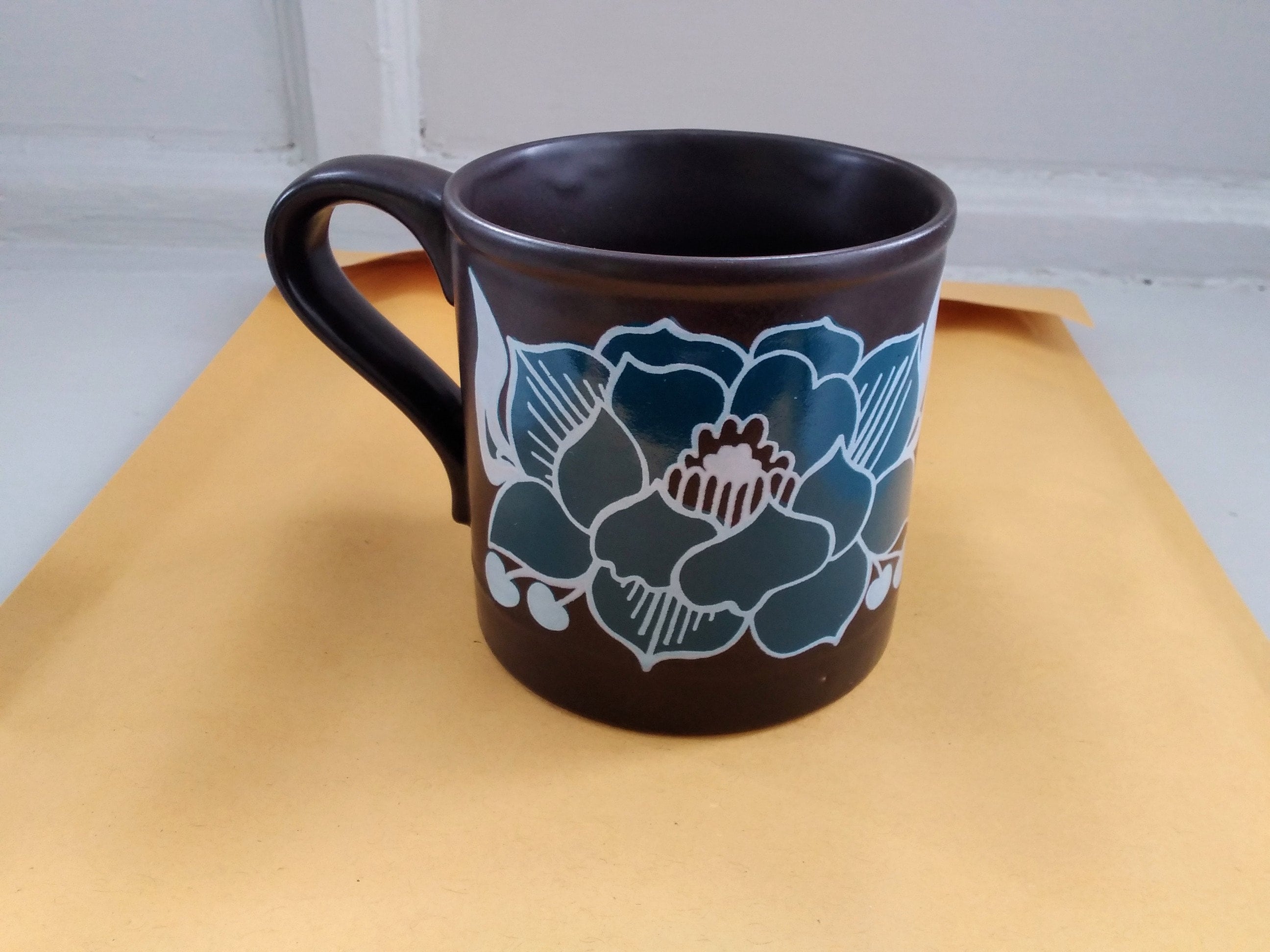Mug Vintage Floral Staffordshire Pottery - Années 70 - Couleurs Vert, Bleu Et Gris - Occasion