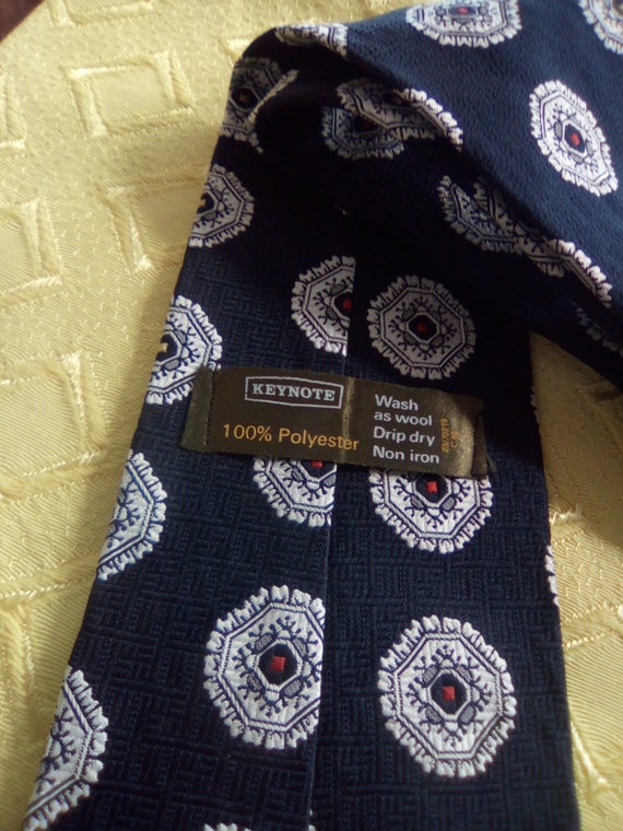 60s Medium Blade Necktie, Attractive Navy Backgro… - image 2