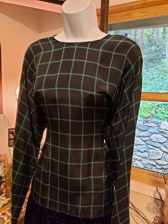 Vintage Silk Black and Green Raglan Sleeve Top