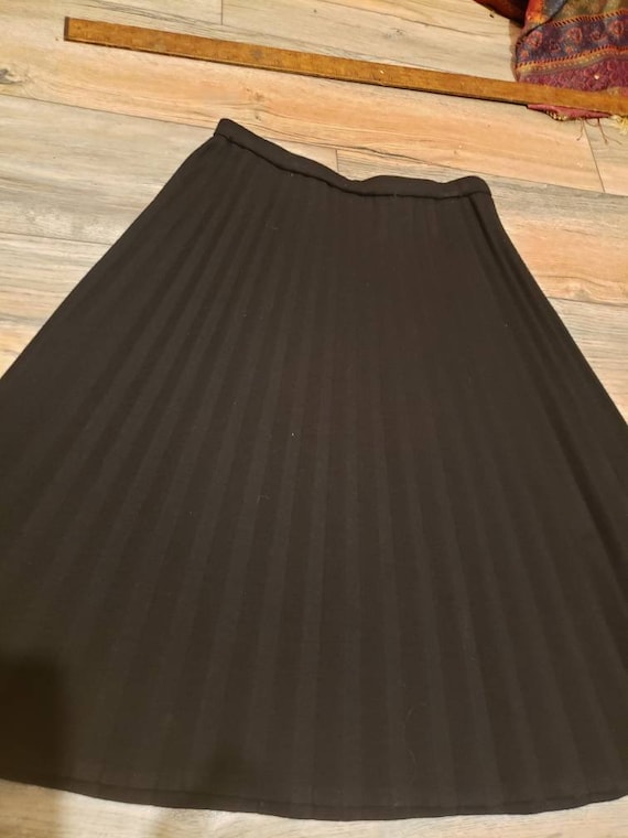 Vintage Gorgeous wool Hooper pleated skirt size 6