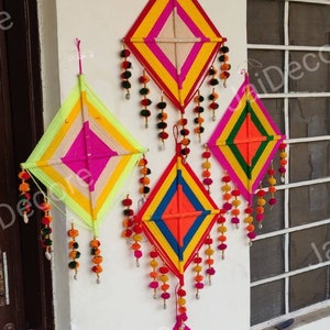 Lot de cerfs-volants décoratifs indiens, décoration de Noël, cerfs-volants en laine, cauris, suspension murale traditionnelle, sonnettes de porte faites à la main