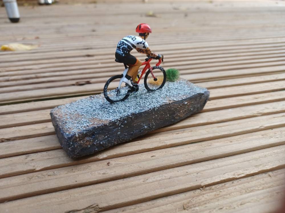 plastic cycling figures