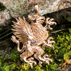 Griffin necklace pendant, Large Gryphon 3D Jewelry, Medieval accessories knight heraldic, Lion eagle coat arms crest, Bronze Gold Silver