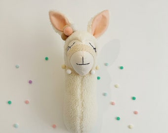 Llama, taxidermia de cabeza falsa, cabeza de animal de fieltro, decoración de pared, decoración de montaje en pared de cabeza de animal de peluche de habitación de bebé para habitación de niños, decoración de guardería alpaca