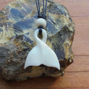 Maori Fish Tail Bone Necklace, Bone Pendant, Bali Bone Carving Jewelry  M05