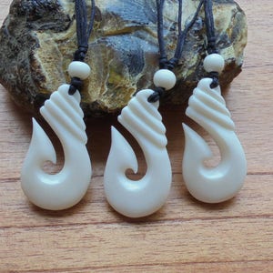 Fish Hook Bone Necklace, Maori Hei Matau, Bone Pendant, Bali Bone Carving Jewelry  M33