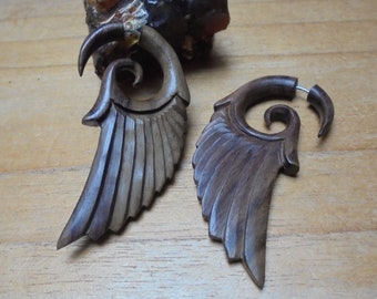Sono Holz Engel Flügel Ohrringe: Tribal Style Fake Gauge
