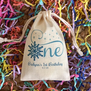 Set of 10 Winter Onederland Party Favor Bags for First Birthday (Item 1673A)