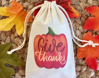 Set of 10 Thanksgiving Favor Bags / Give Thanks / Pumpkin Treat Bags (Item 1636A)