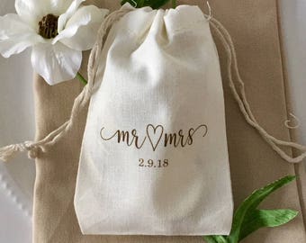 Set of 10 Mr. and Mrs. Personalized Wedding Favor Bags (Item 1279A)