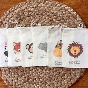 Set of 10 Personalized Baby Jungle / Safari / Zoo Animal Party Favors - Custom Muslin Cotton Bags (Item 1351A)