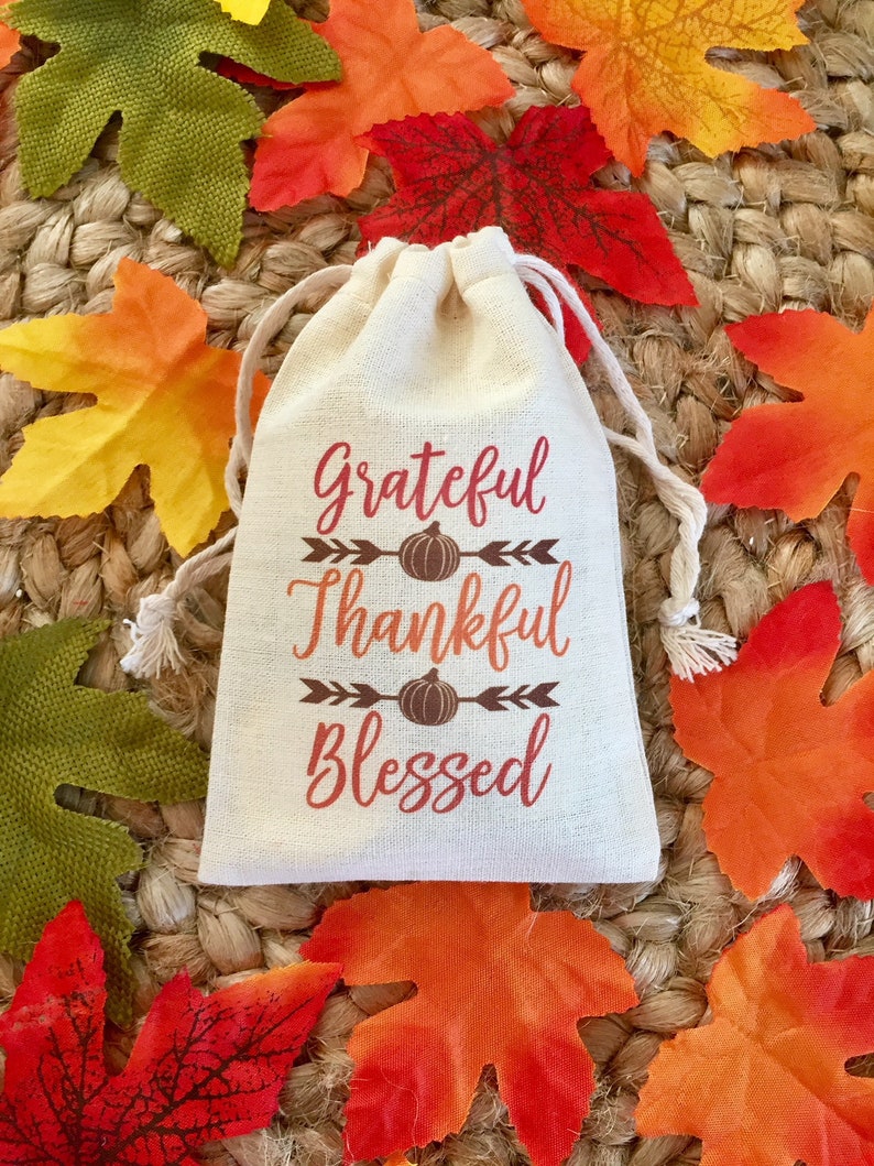 Set of 10 Thanksgiving Favor Bags / Grateful, Thankful, Blessed Treat Bags / Fall Wedding Favors Item 1645A image 1