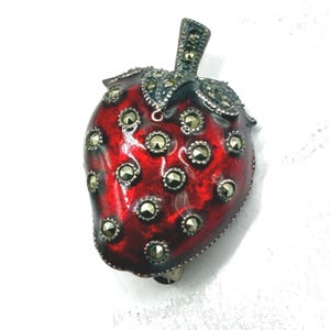 Vintage Judith Jack Strawberry Brooch Sterling Silver Marcasite Enamel Fruit Pin