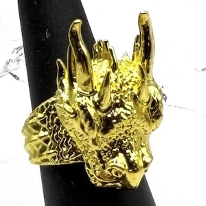Gold Dragon Head Ring: Detailed Scales, Gothic Statement Jewelry (Size 6.5)