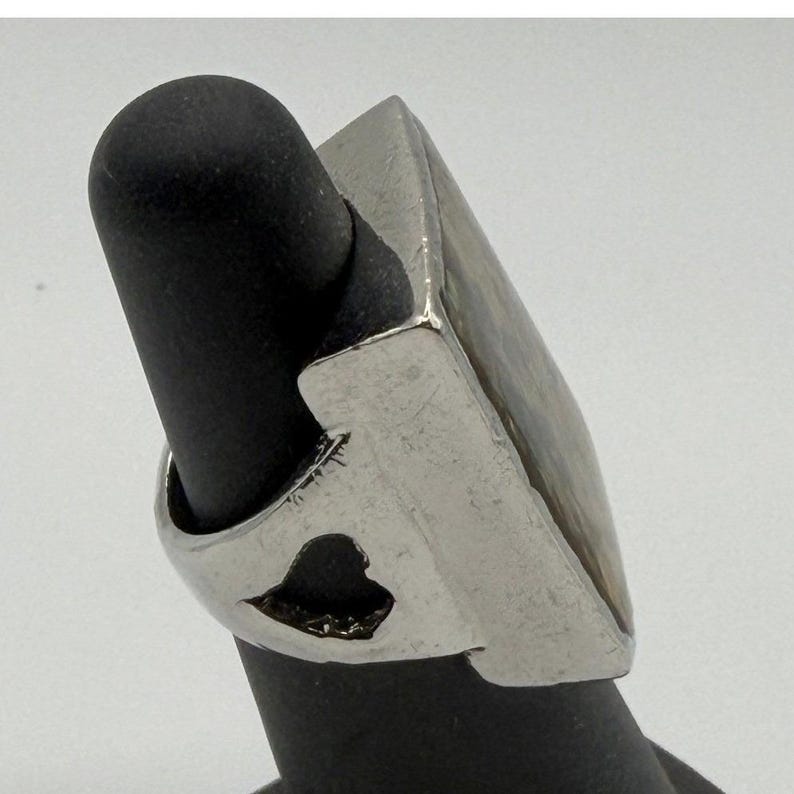 Rectangular Abalone Shell Ring Size 6.5 Silver Tone Heart Band immagine 3