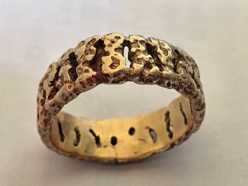 hand carved size 9 Men/'s Gold Ornate Ring