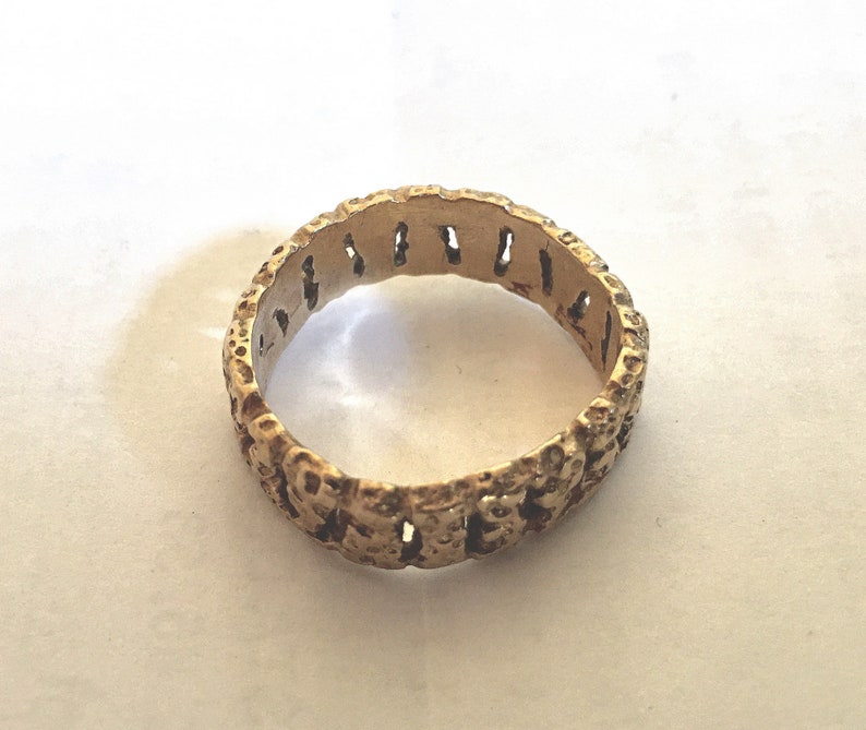 hand carved size 9 Men/'s Gold Ornate Ring