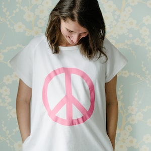 Pink Peace Sign | Hospital Gown | Maternity Gown | Gift for Moms | Baby shower gift | Pregnancy | Labor Delivery | Nursing Gown