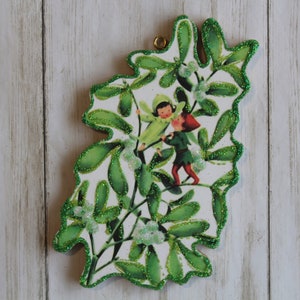 Pixies Kissing in the Mistletoe ~ Christmas Ornament ~ Vintage Card Image ~ Glitter and Wood ~ Holiday Tree Decoration C803