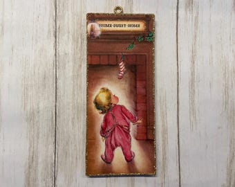 Child Looking up Chimney ~ Christmas Ornament ~ Vintage Card Image ~ Glitter and Wood ~ Holiday Tree Decoration C1141 (9)