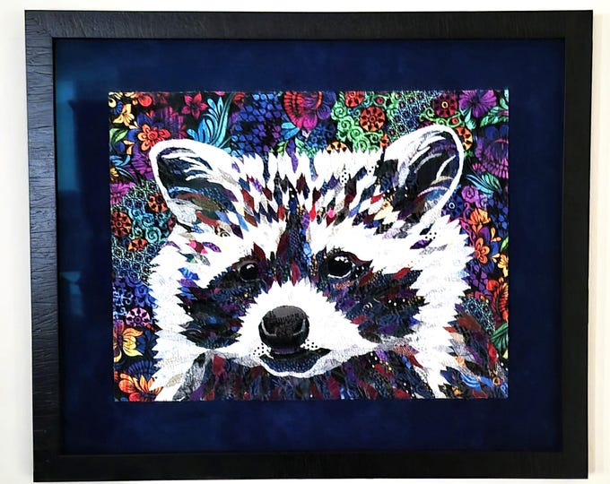 Raccoon Art Quilt "Rocky"; 25 in x 21 in; Original Art by Mary Pascoe