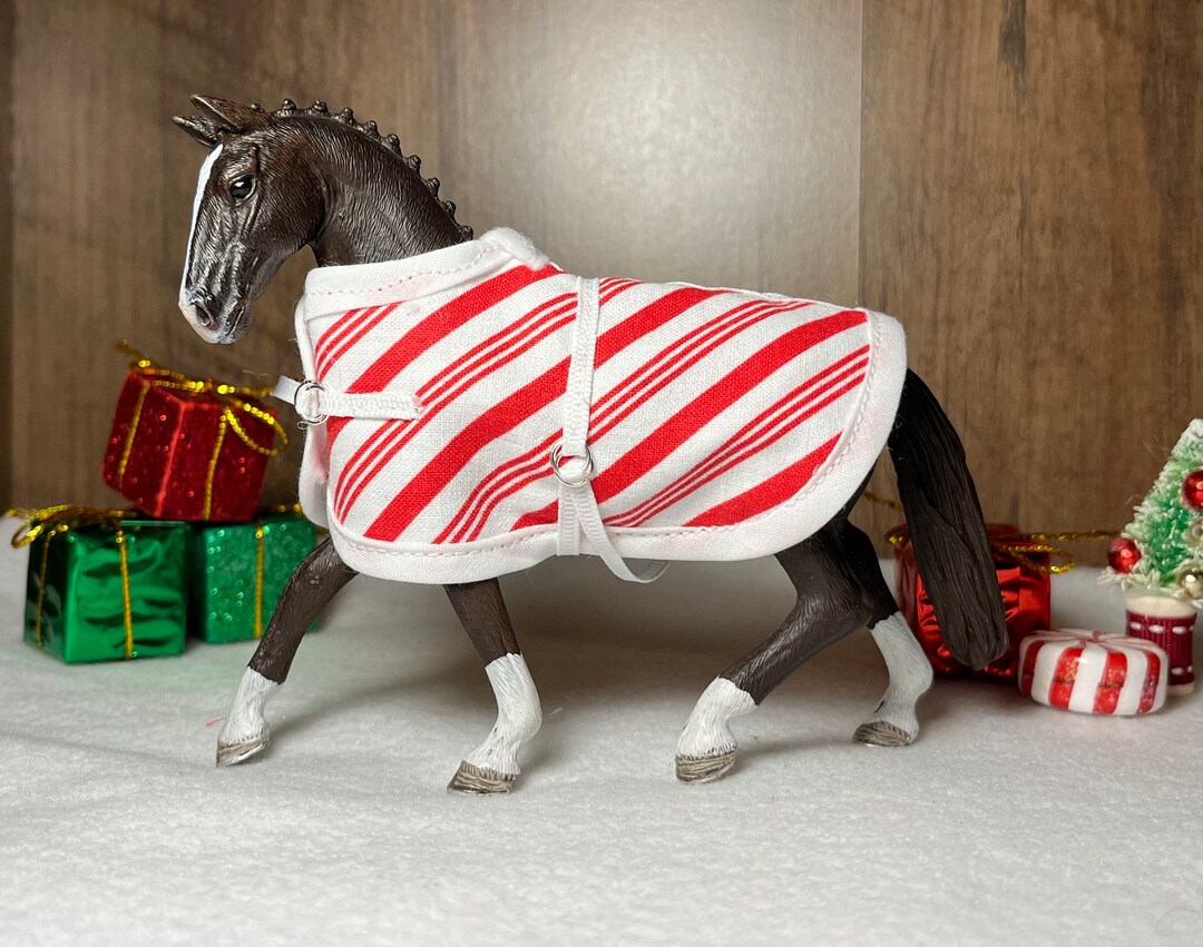 SCHLEICH FARM WORLD Divertimento Per Cani - Set Gioco Con Figure Di Cani E Accessori Per Addestramento, Per Bambini 3-8 Anni - 4
