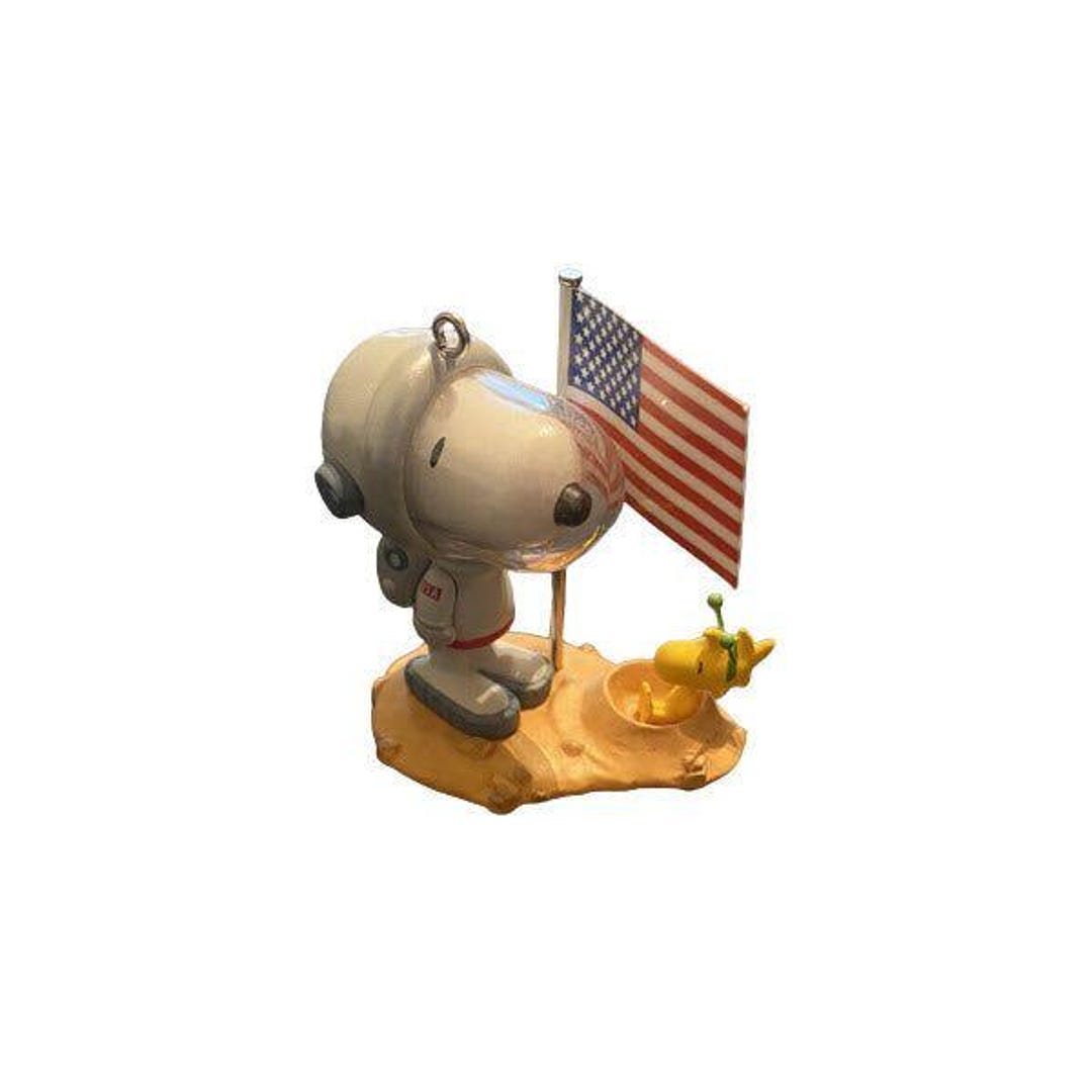 Spaceman Snoopy (spotlight on Snoopy) Hallmark Keepsake Ornament ...