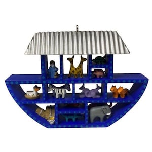 Noah&#39;s Ark (Noah&#39;s Ark) Hallmark Keepsake Christmas Tree Ornament (QXG7713 ) + 80s 90s One Vintage Ornament NIB New in Box