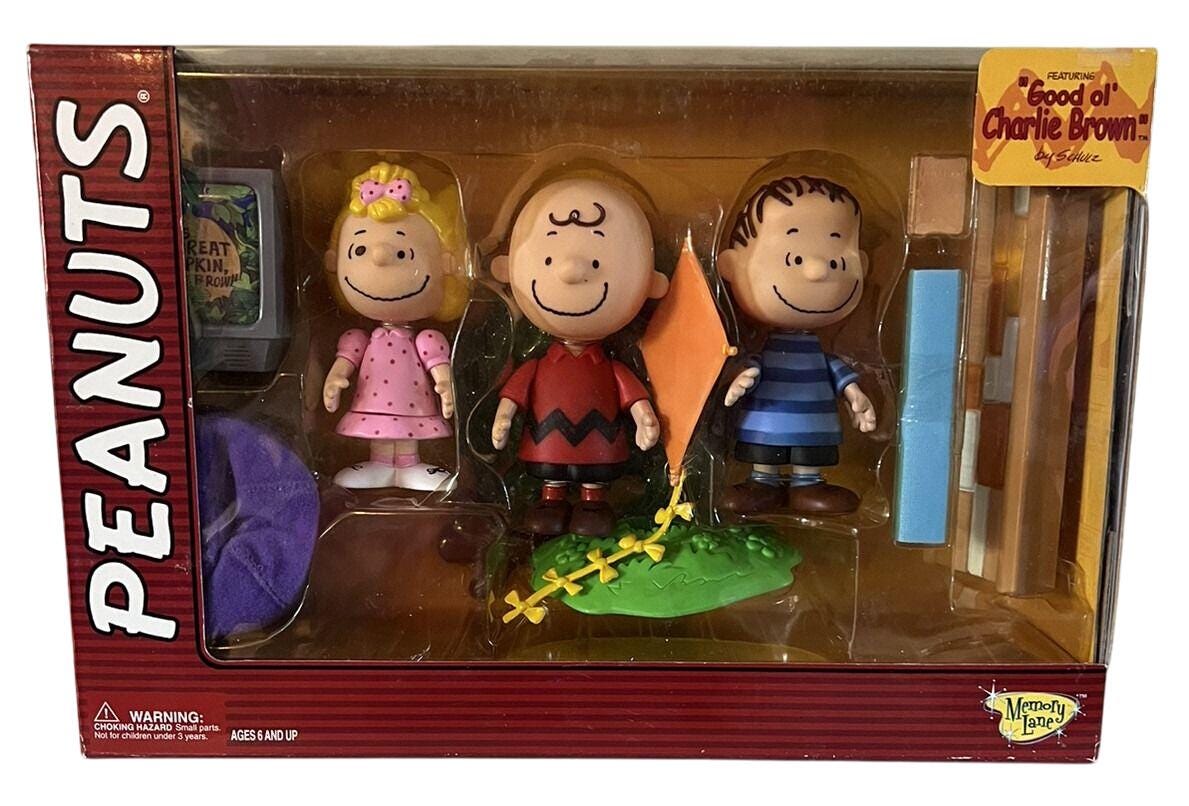 2002 Memory Lane PEANUTS Good Ol Charlie Brown Sally Charlie Linus