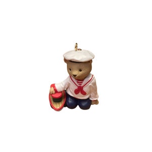 1993 Bearingers Abearnathy (The Bearingers) Hallmark Keepsake Christmas Tree Ornament (XPR974-7) NIB New in Box
