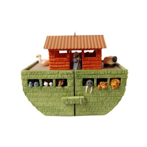 2003 Noah&#39;s Ark (Noah&#39;s Ark) Hallmark Keepsake Christmas Tree Ornament (QXG8997) NIB New in Box