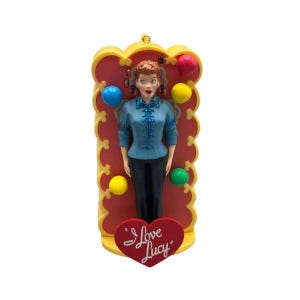 Vintage Lucy Tells the Truth (I Love Lucy) por Carlton Cards Hallmark Keepsake Enfeite de árvore de Natal (CXOR-117L) NIB Novo na caixa