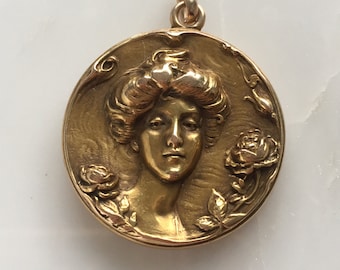 Art Nouveau 14K Gold Locket Pendant Necklace