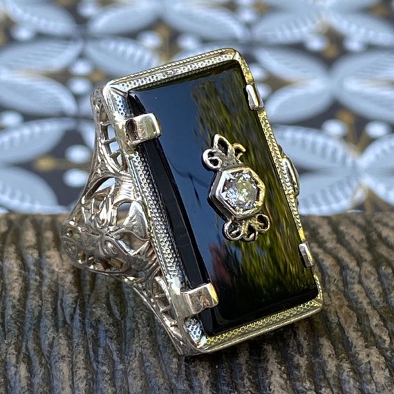 Art Deco Onyx 14K White Gold Filigree Ring - image 2