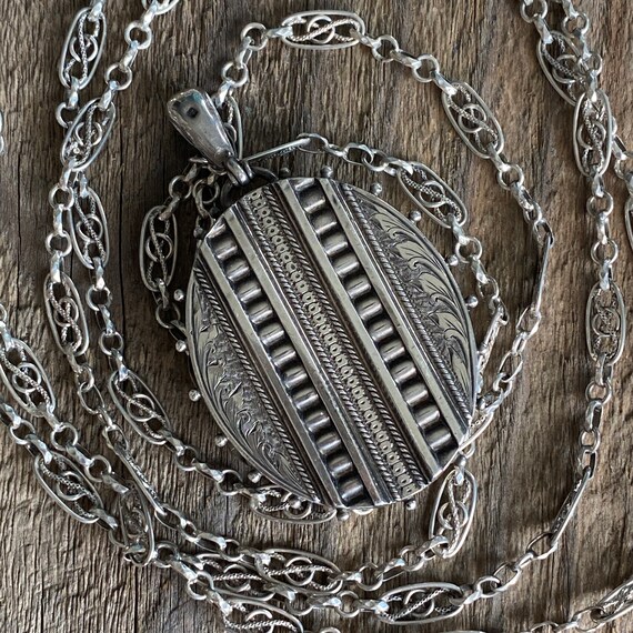 Victorian Large Ornate Locket Silver - image 3
