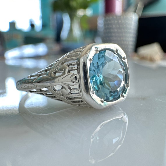 Edwardian Aquamarine 18K White Gold Filigree Ring